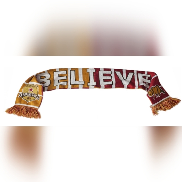 Sacramento Republic FC Red and Gold Scarf 2015 Club Seating - Picture 9 of 9